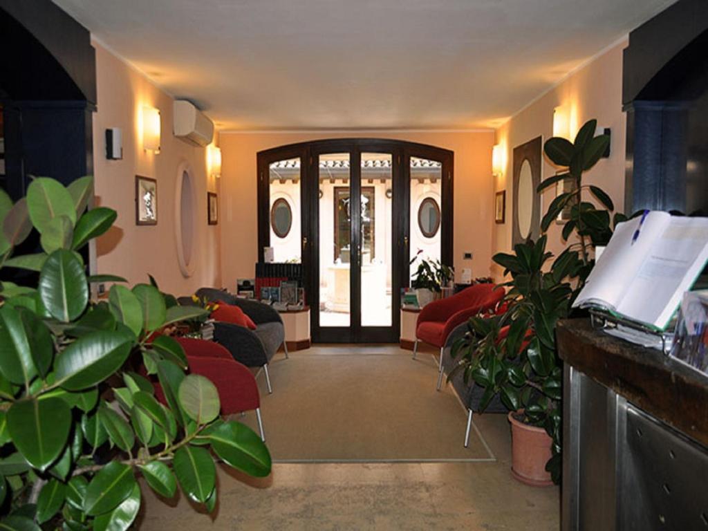 Dolcemela Hotel Ferrara Luaran gambar